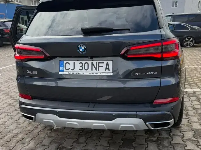 BMW X5 xDrive40i AT MHEV