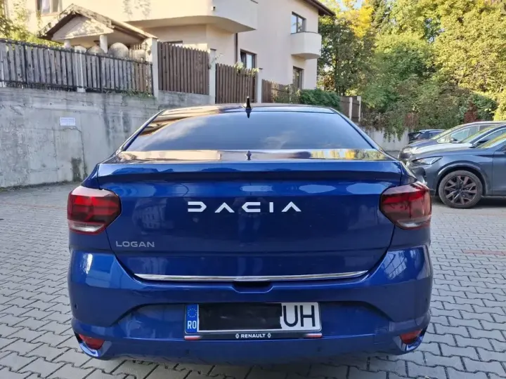 Dacia Logan TCe 90 CVT Prestige