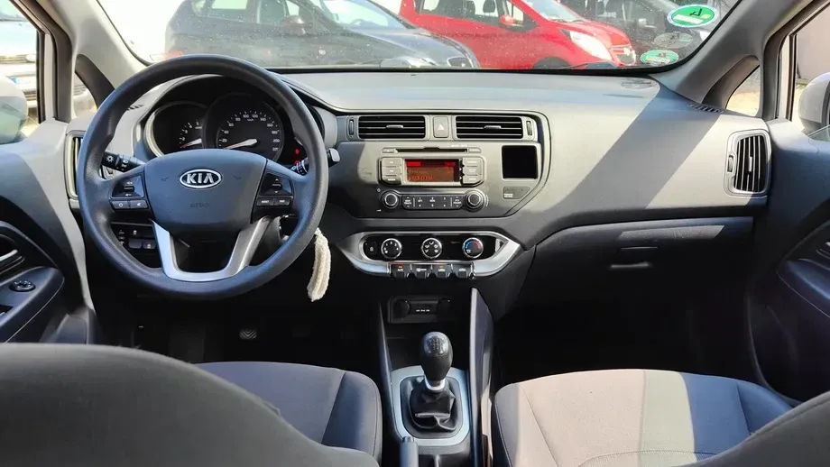 Kia Rio — imagine 2