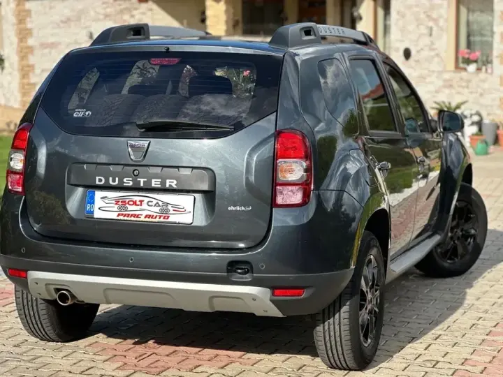 Dacia Duster I 1.6 4x2 Laureate