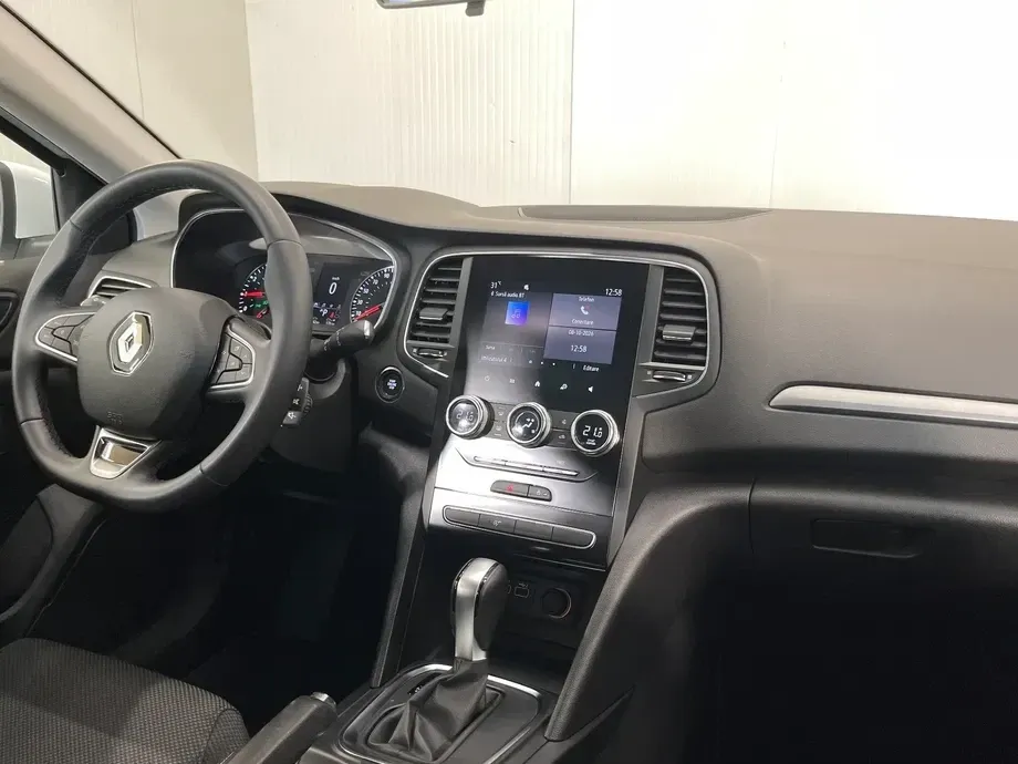 Renault Mégane IV TCe 140 EDC GPF Zen — imagine 8