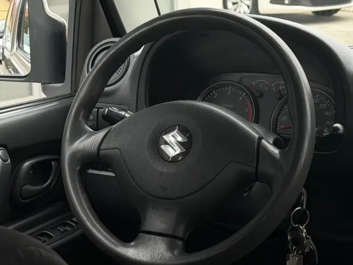Suzuki Jimny III 1.5 DDiS Club