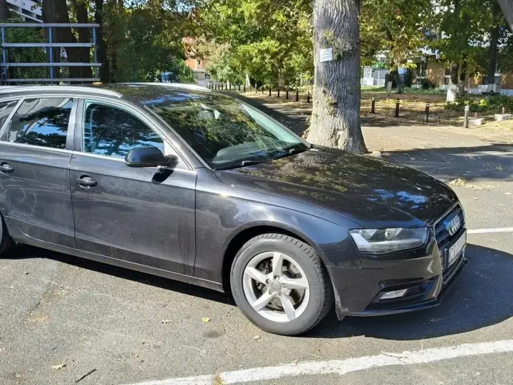 Audi A4 Limuzina B8 2.0 TDI