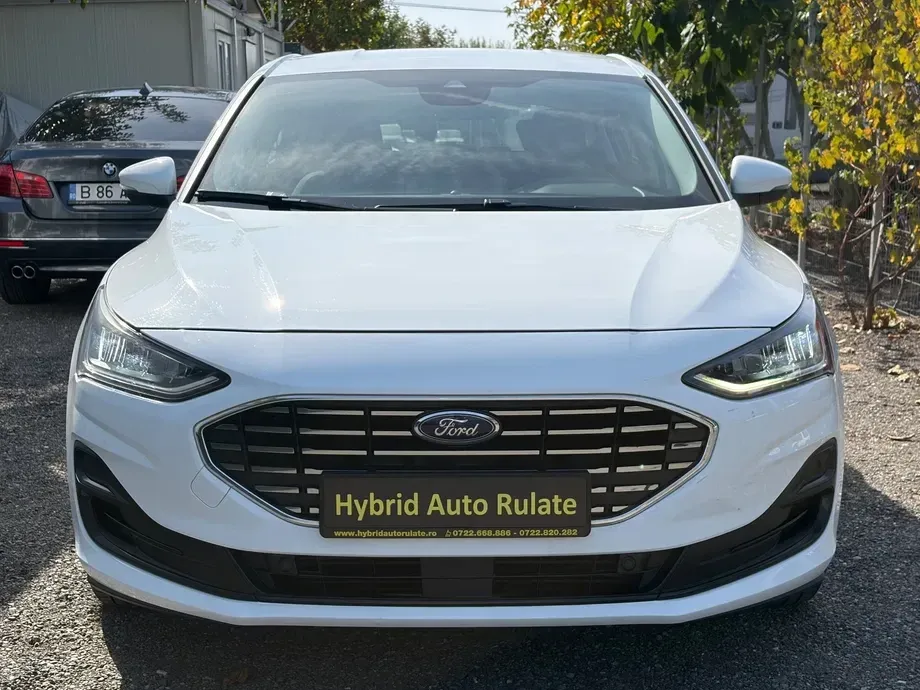 Ford Focus MK4 1.0 EcoBoost MHEV Titanium — imagine 7