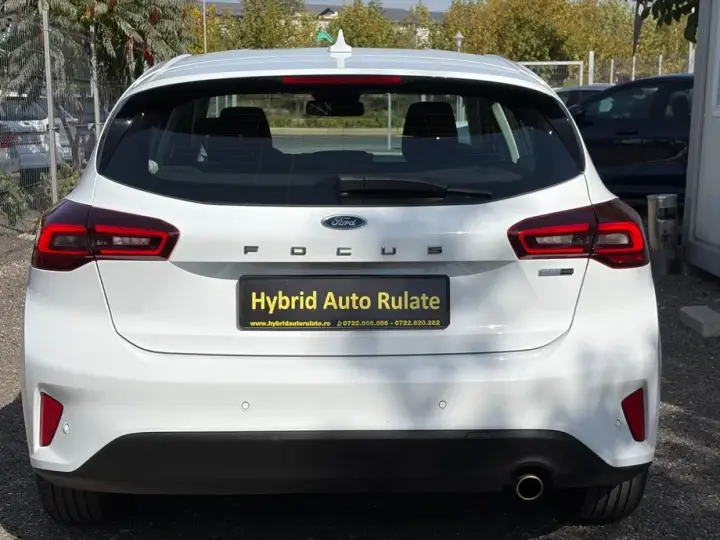 Ford Focus MK4 1.0 EcoBoost MHEV Titanium