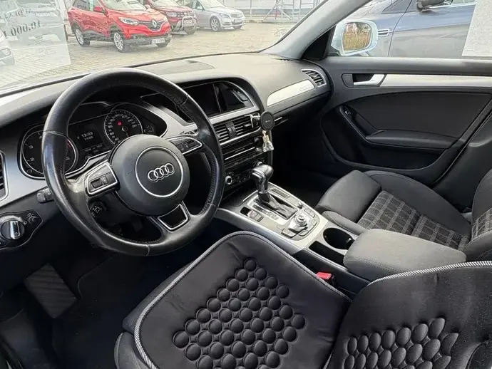 Audi A4 Limuzina