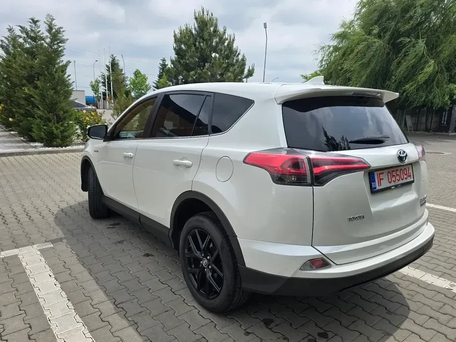 Toyota RAV4 IV — imagine 7
