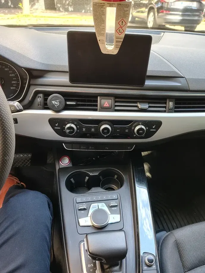 Audi A4 Avant B9 — imagine 9