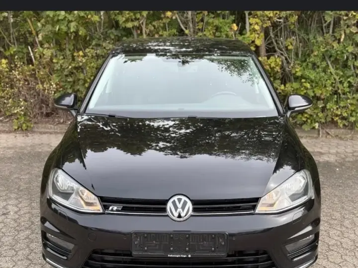 Volkswagen Golf VII