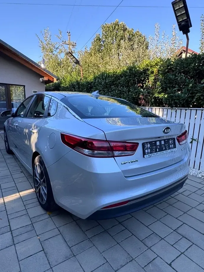 Kia Optima — imagine 8