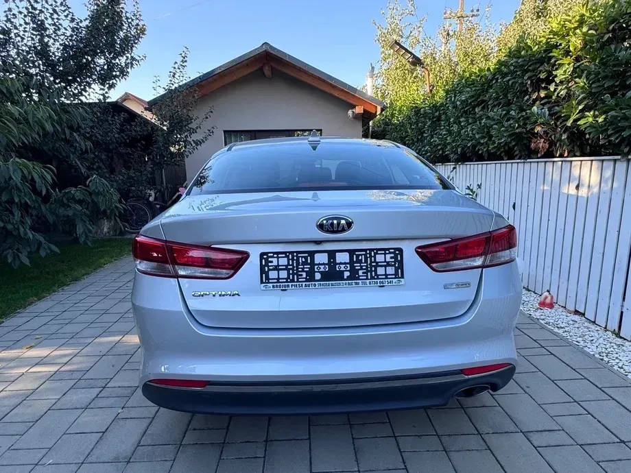 Kia Optima — imagine 7