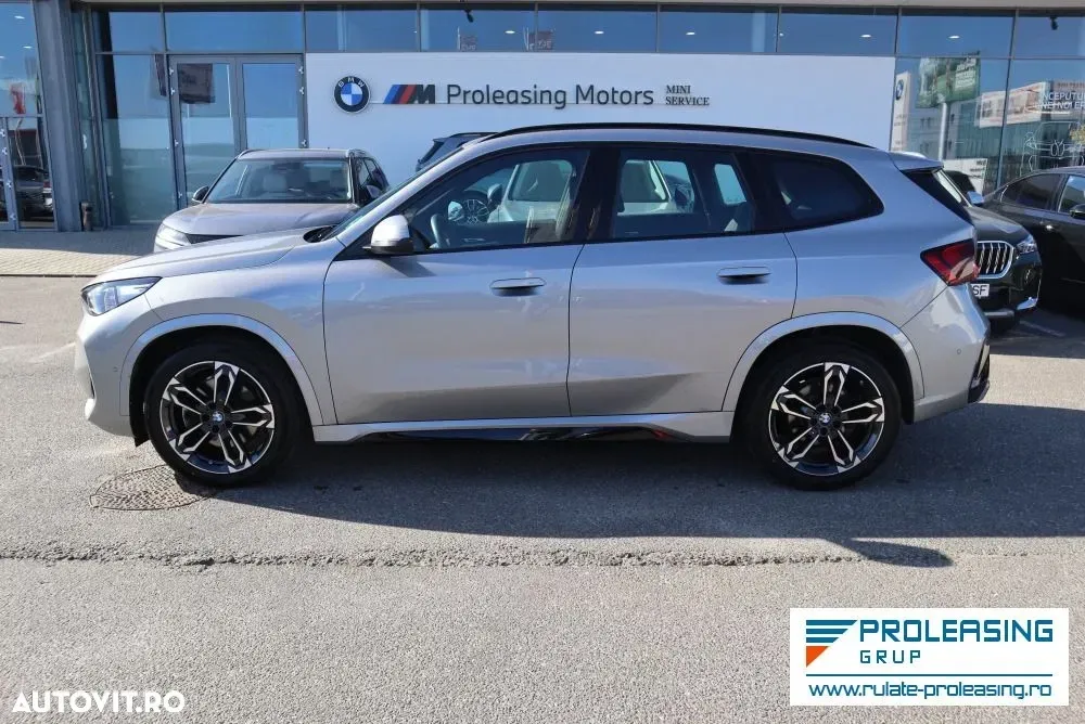 BMW X1 xDrive23i AT MHEV — imagine 3