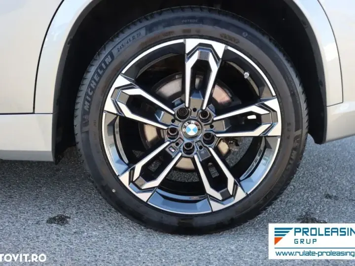 BMW X1 xDrive23i AT MHEV