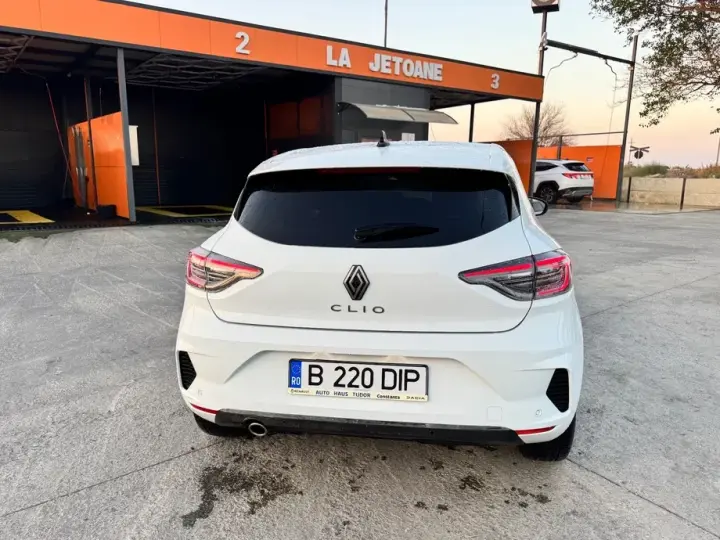 Renault Clio V