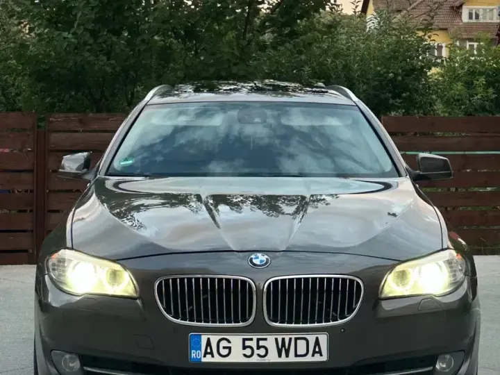 BMW Seria 5 F10/F11/F07 520d Aut.