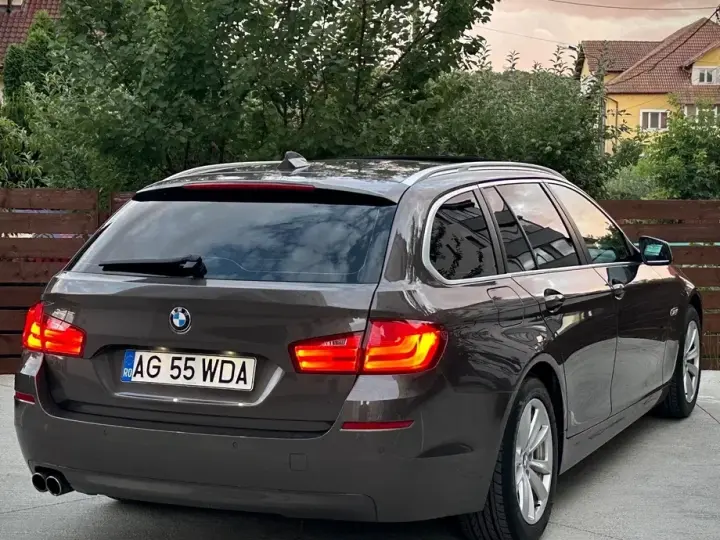 BMW Seria 5 F10/F11/F07 520d Aut.