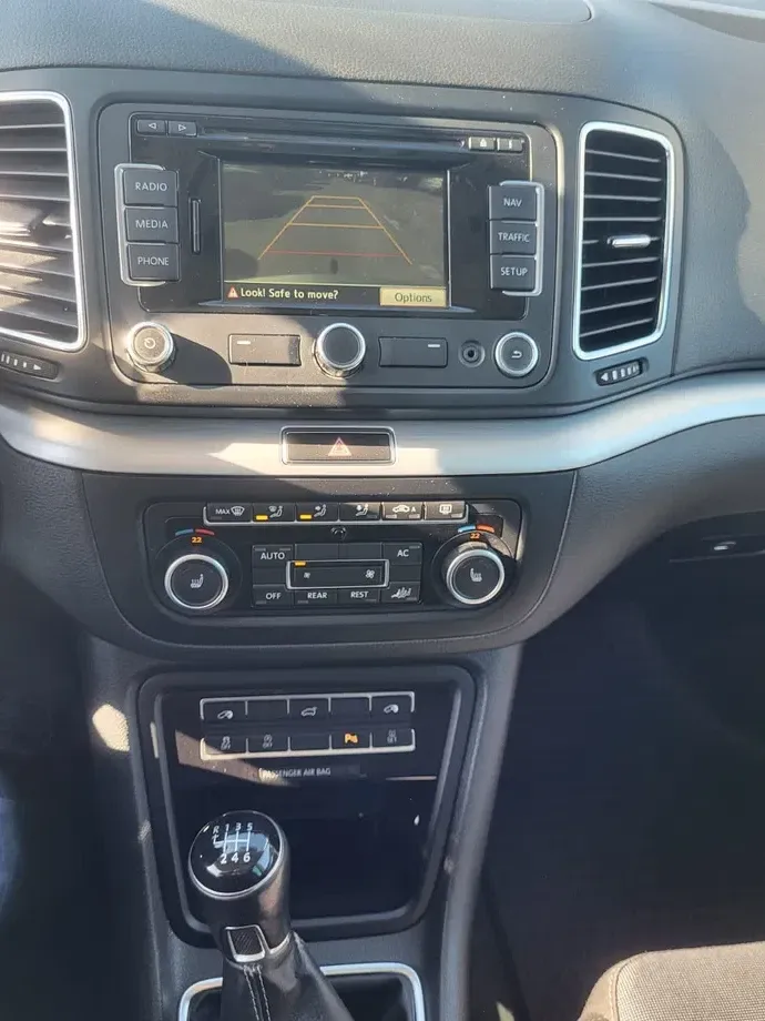 Volkswagen Sharan — imagine 8