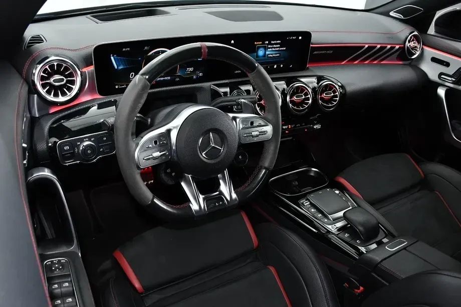 Mercedes-Benz CLA 45 AMG C118 S 4MATIC+ Coupe — imagine 10