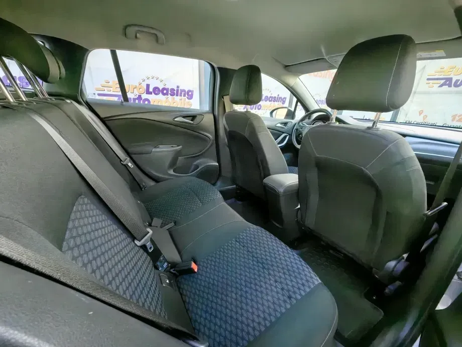 Opel Astra 1.2L Turbo Start/Stop AT8 Business Edition — imagine 8