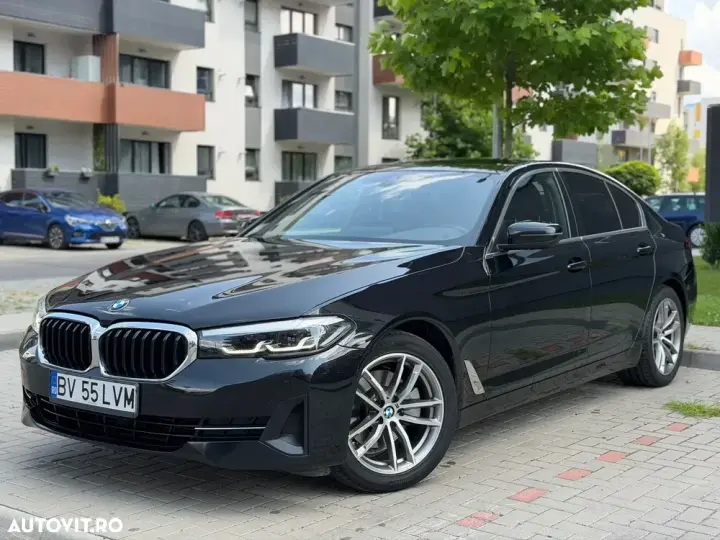 BMW Seria 5 G30/G31 [2017 - Prezent] 518d Aut. Luxury Line