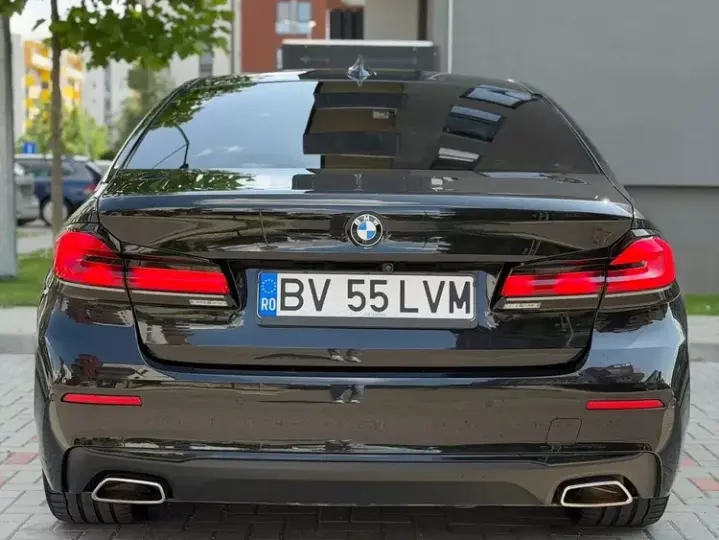 BMW Seria 5 G30/G31 [2017 - Prezent] 518d Aut. Luxury Line