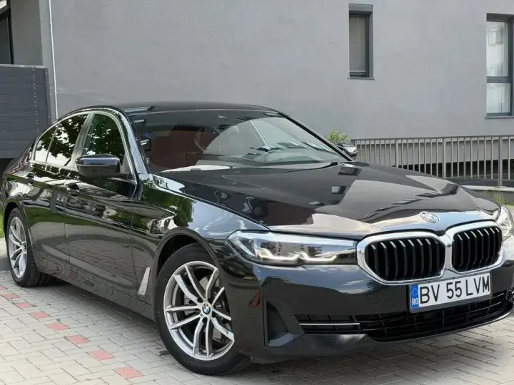 BMW Seria 5 G30/G31 [2017 - Prezent] 518d Aut. Luxury Line