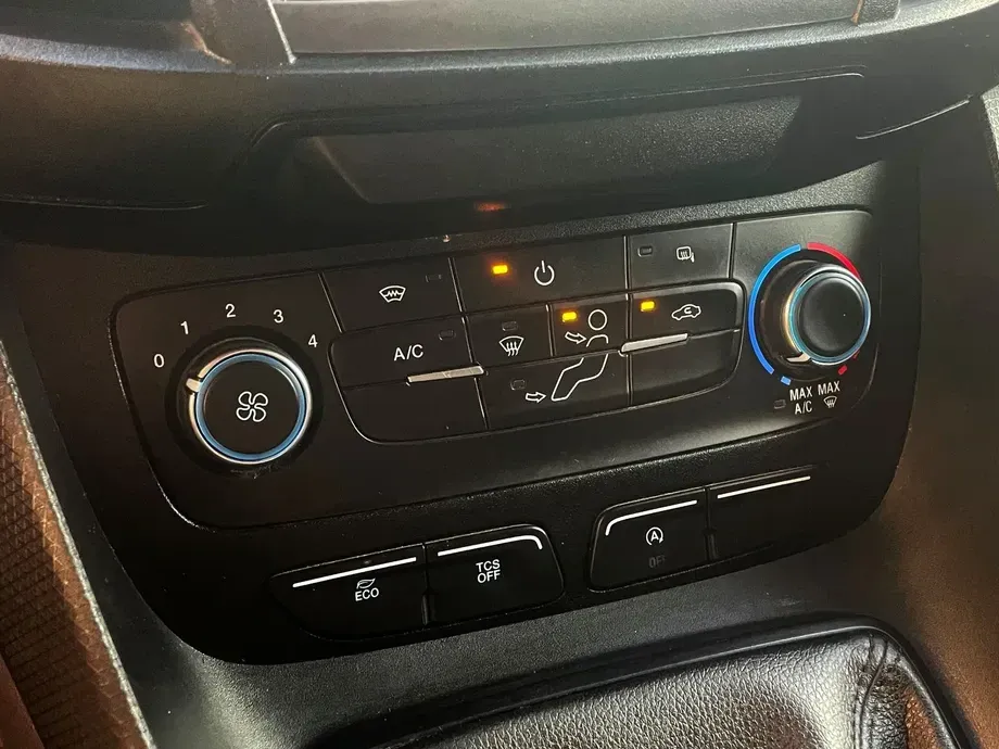 Ford TRANSIT CONNECT — imagine 9