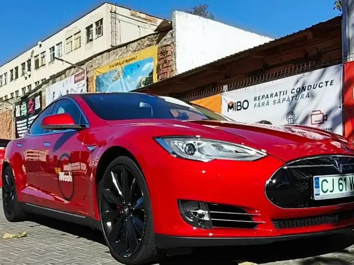 Tesla Model S
