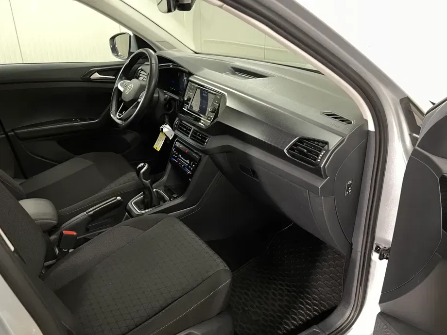 Volkswagen T-Cross 1.0 TSI Life — imagine 9