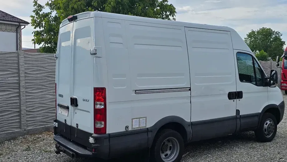 Iveco Daily 35c15 3.0D Punte dublă Bară Torosune — imagine 3