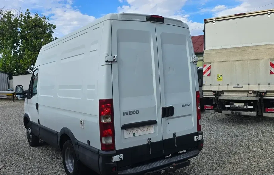 Iveco Daily 35c15 3.0D Punte dublă Bară Torosune — imagine 10