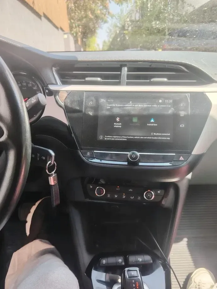 Opel Corsa F — imagine 8
