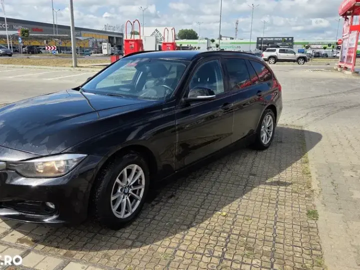 BMW Seria 3 F30/F31/F34 [2011 - 2019] 318d xDrive