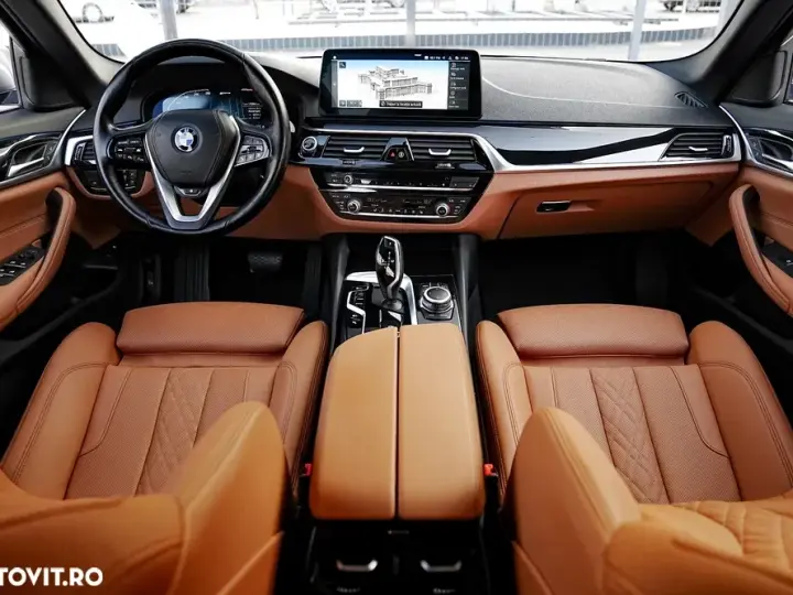 BMW Seria 5 G30/G31 [2017 - Prezent] 530e Aut. Luxury Line