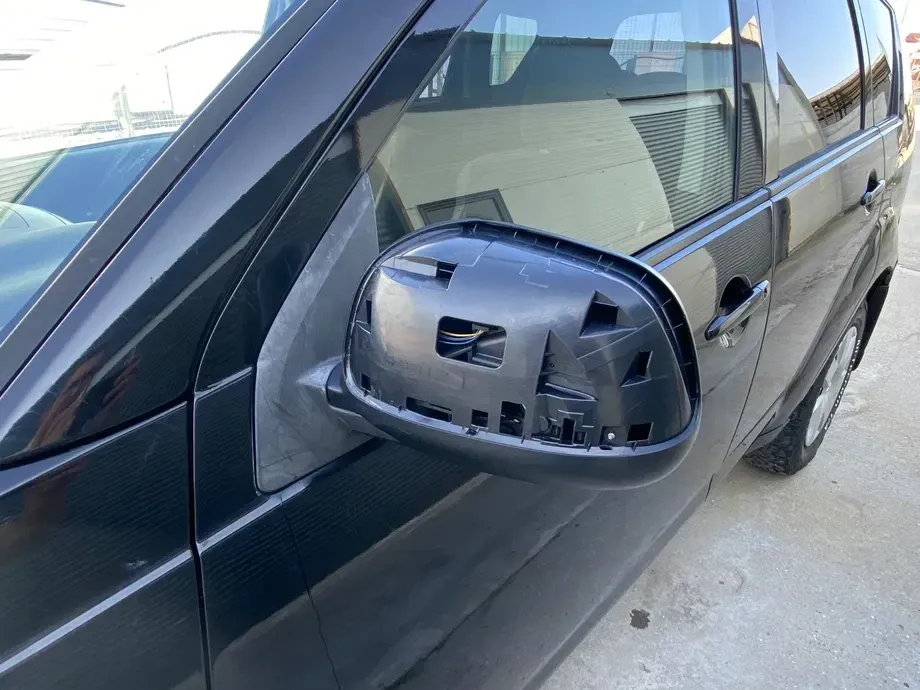 Mitsubishi Outlander — imagine 9