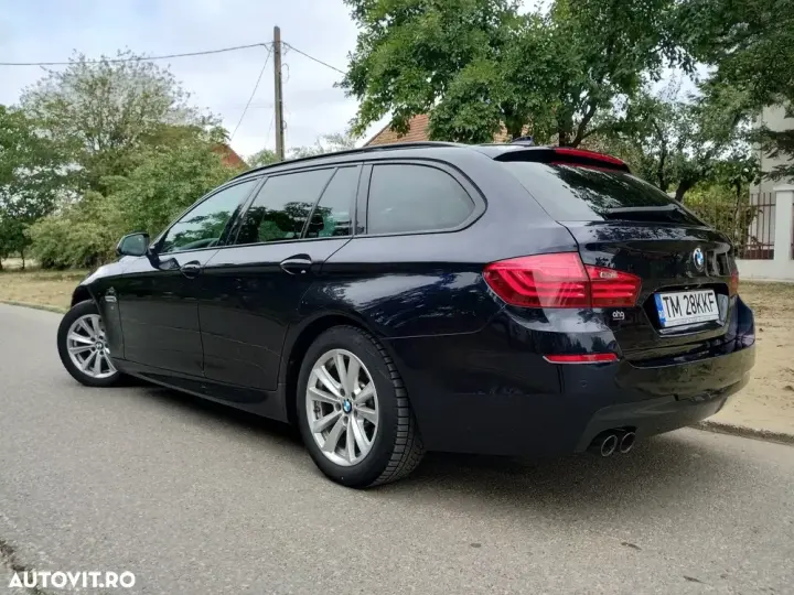 BMW Seria 5 F10/F11/F07 [2010 - 2017] 520d xDrive