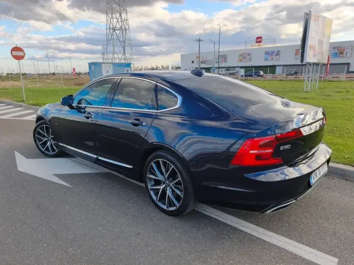 Volvo S90 D5 AWD Geartronic Inscription