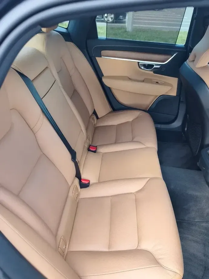 Volvo S90 D5 AWD Geartronic Inscription — imagine 8