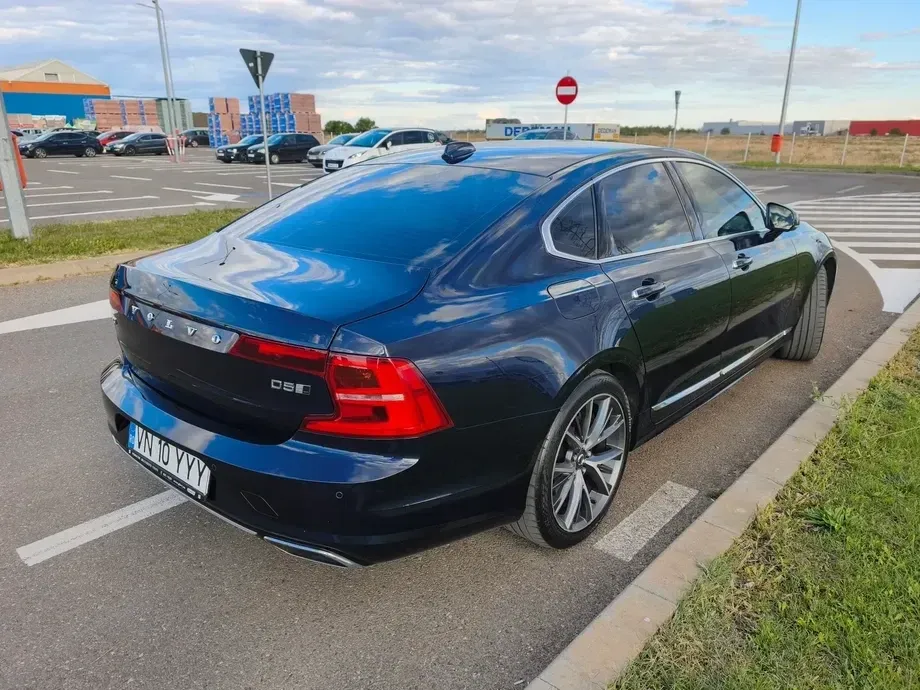 Volvo S90 D5 AWD Geartronic Inscription — imagine 3