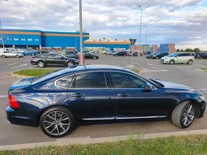 Volvo S90 D5 AWD Geartronic Inscription