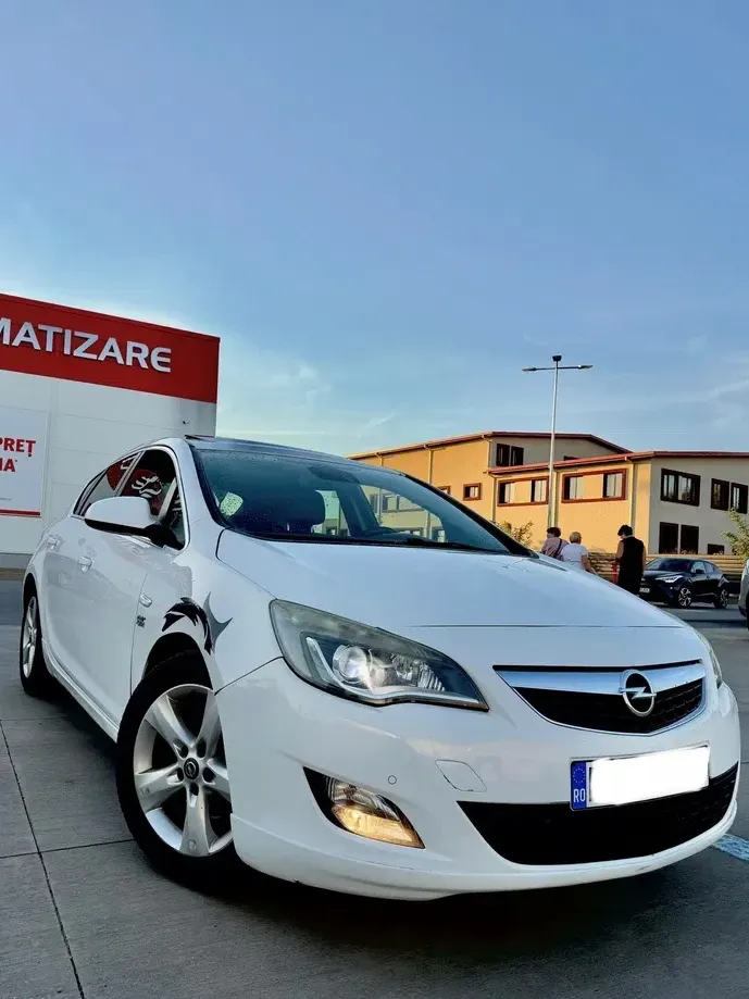Opel Astra J — imagine 3