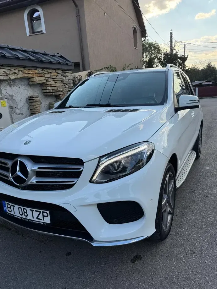Mercedes-Benz GLE 350 d 4MATIC — imagine 2