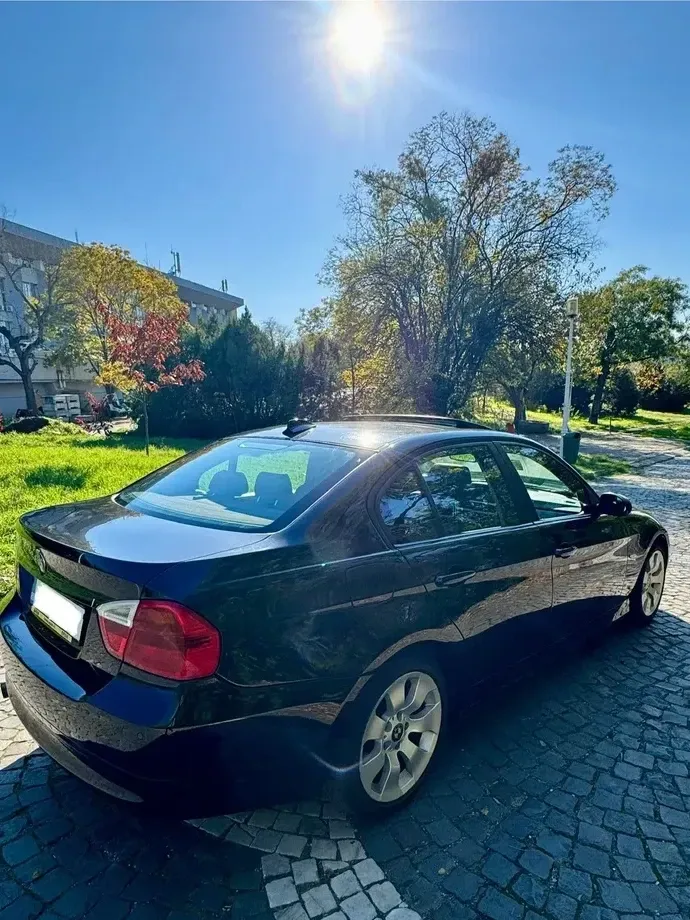 BMW Seria 3 E90/E91/E92/E93 — imagine 5