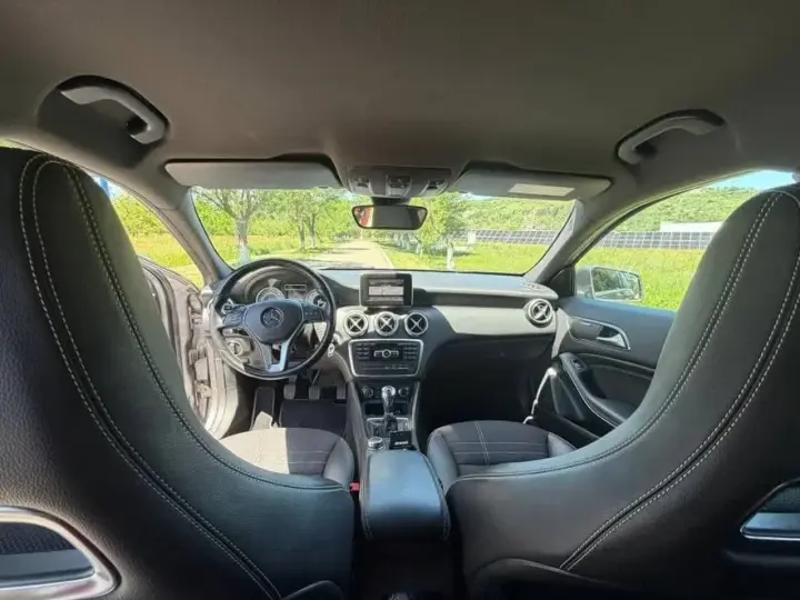 Mercedes-Benz A 180 W176