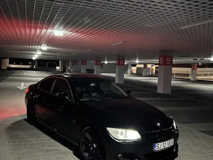 BMW Seria 3 E90/E91/E92/E93 [2005 - 2013] 320d