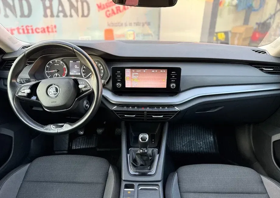 Škoda Octavia IV 1.5 TSI Ambition — imagine 5