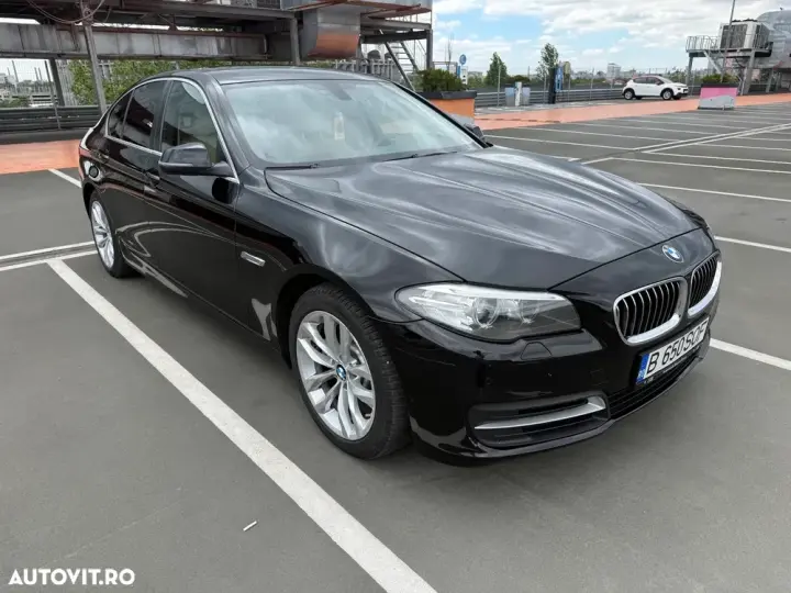 BMW Seria 5 F10/F11/F07 [2010 - 2017] 520d xDrive AT