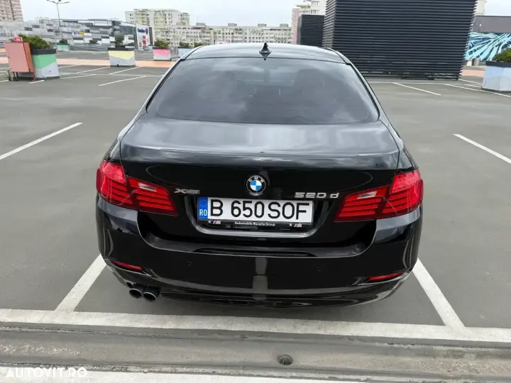 BMW Seria 5 F10/F11/F07 [2010 - 2017] 520d xDrive AT