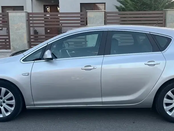 Opel Astra J 1.7 CDTI DPF