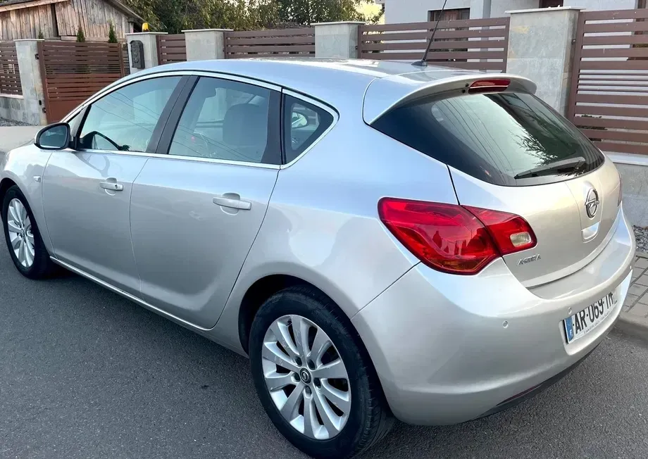 Opel Astra J 1.7 CDTI DPF — imagine 4